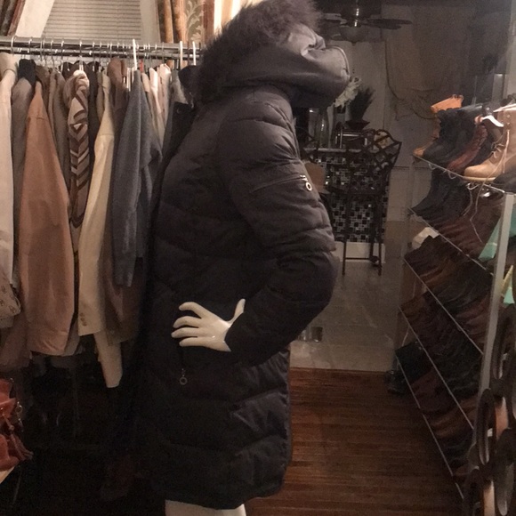 Preloved DKNY winter coat mid length detachable hood - Picture 3 of 9